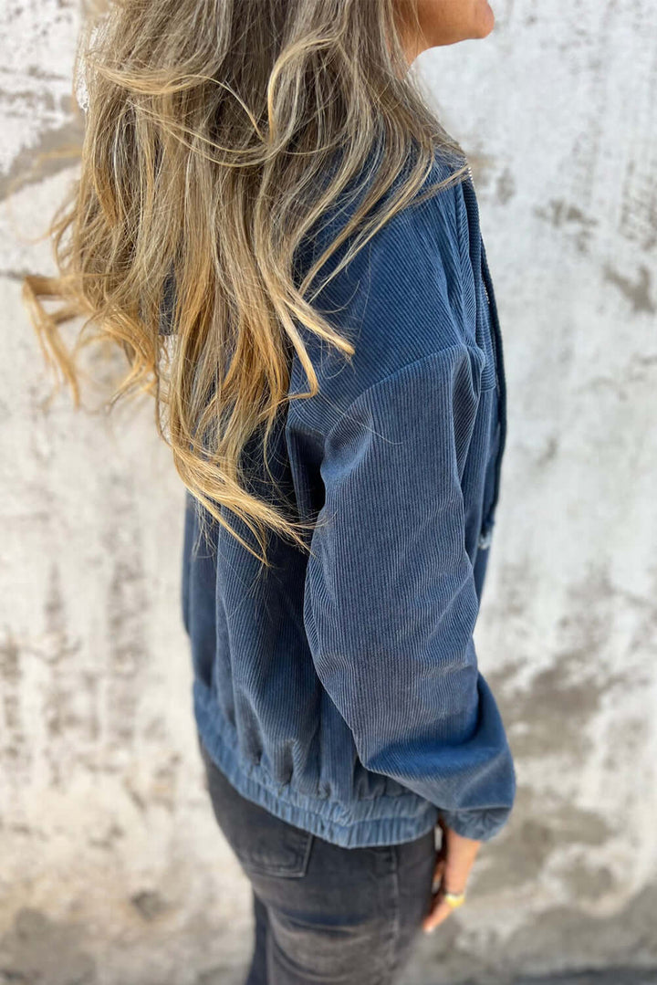 Blaugrüne Cordjacke mit Kapuze & Kordelzug