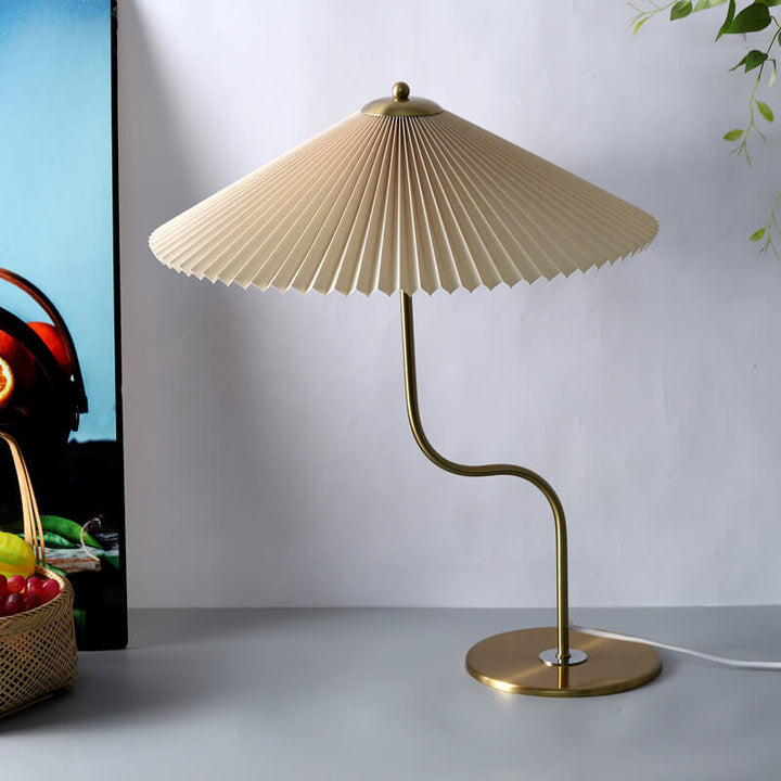 Stilvolle UmbrellaLamp Tischlampe für warmes Ambiente