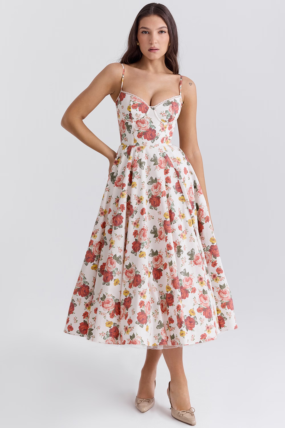 Elegantes Damenkleid mit Blumenmuster - Figurformend