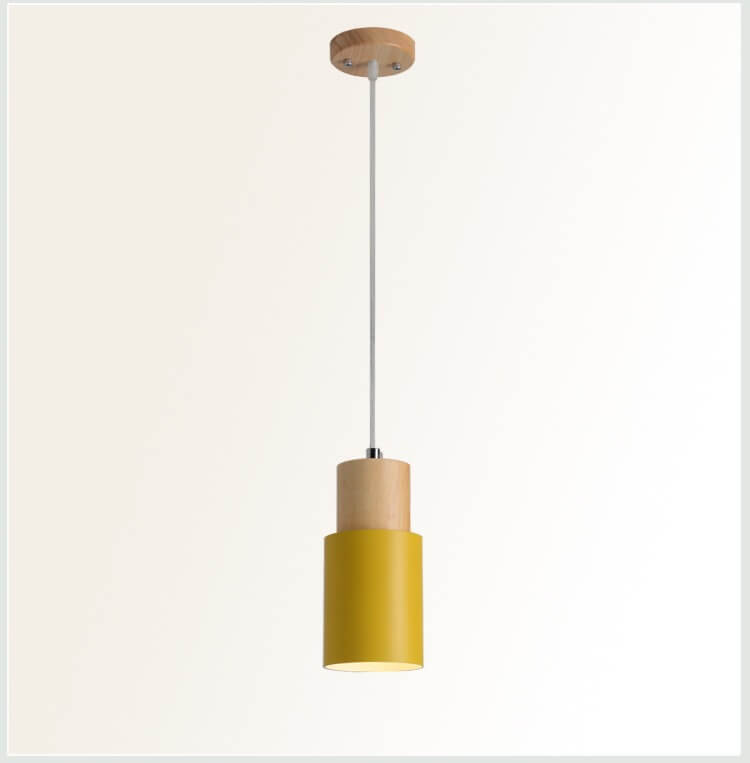Gelbe Pendelleuchte aus Holz und Metall, modernes Design, Deckenbeleuchtung, Inneneinrichtung.