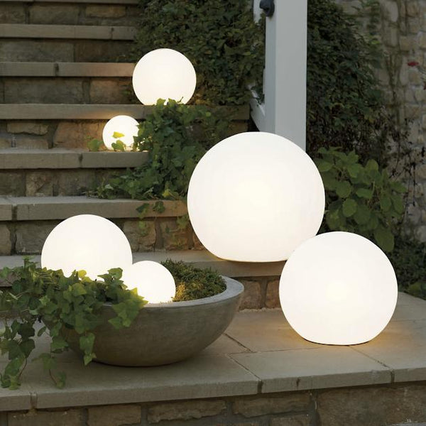 Kugelförmige Outdoor-Lampe mit Fernbedienung, RGB-Farben
