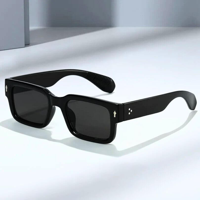 Sonnenbrille: Modernes Design mit UV-Schutz