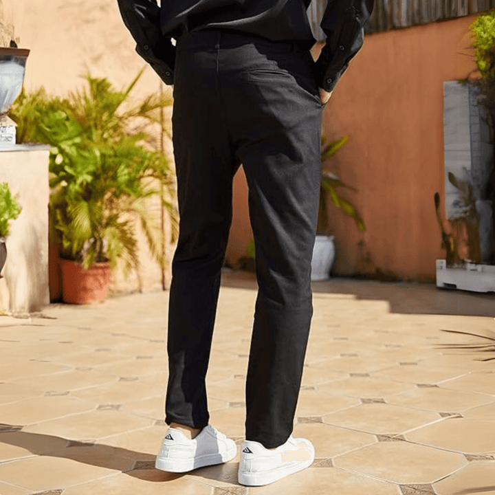 Herren Slim Fit Stretchhose: Komfort und Stil