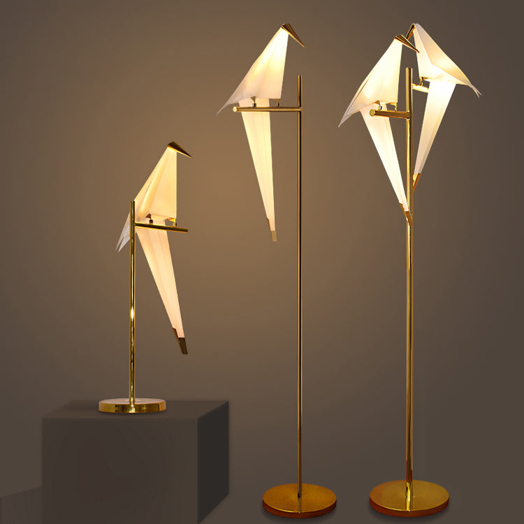 Moderne Origami Stehlampe mit Magnet-Vogeldesign