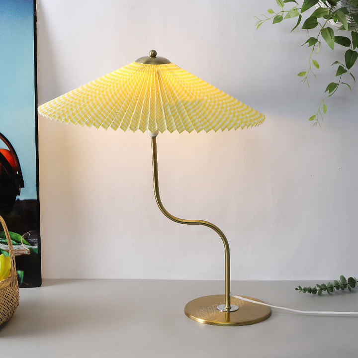 Stilvolle UmbrellaLamp Tischlampe für warmes Ambiente
