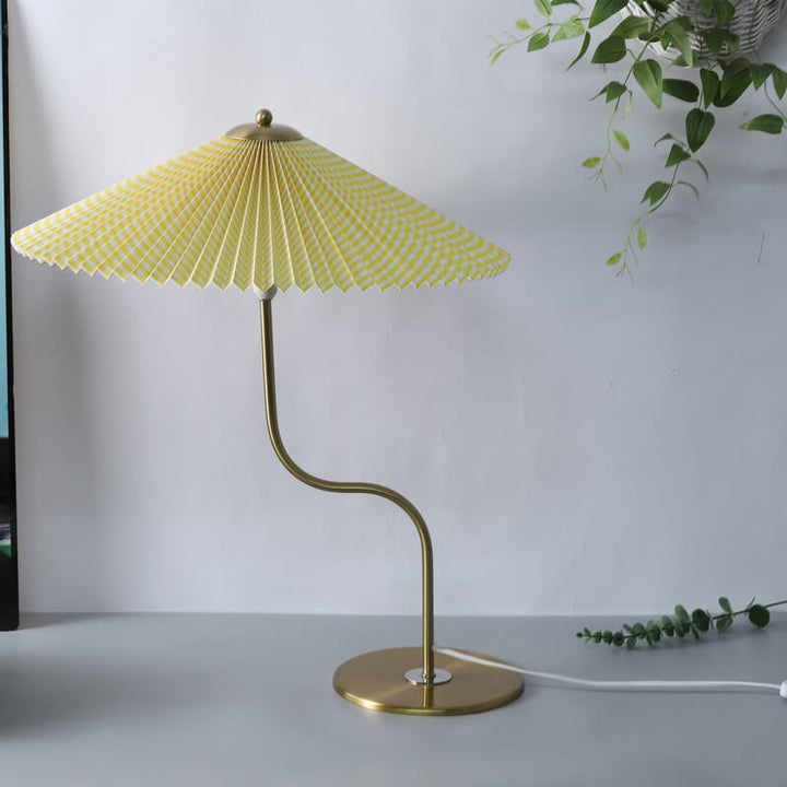 Stilvolle UmbrellaLamp Tischlampe für warmes Ambiente