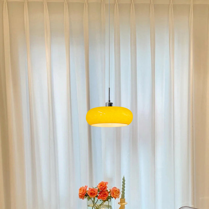 Hailie Brot Form Glas Pendelleuchte in Orange und Weiß