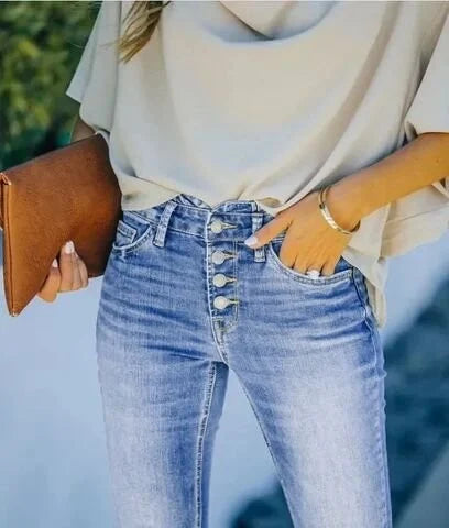 Dehnbare Damenjeans in Hell- und Dunkelblau
