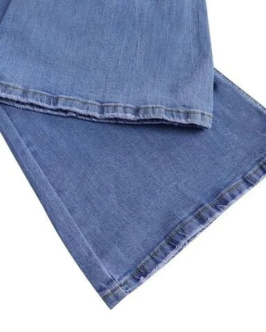 Dehnbare Damenjeans in Hell- und Dunkelblau