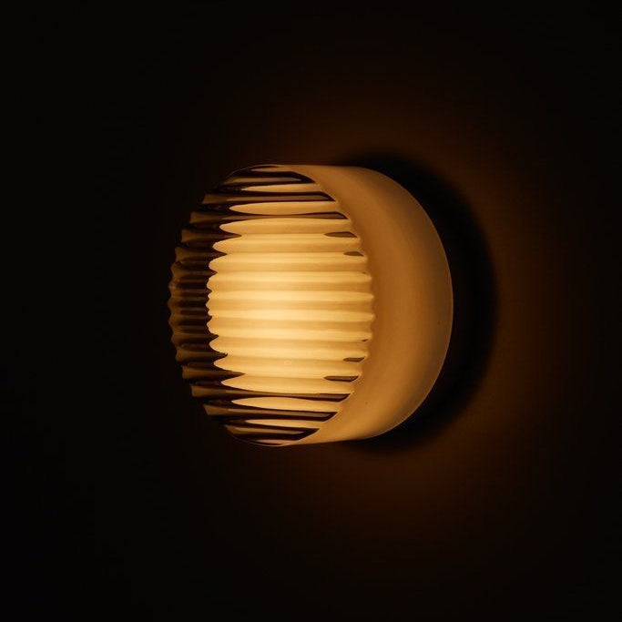 Moderne LED-Wandleuchte für Innen und Außen, Wechselndes Licht