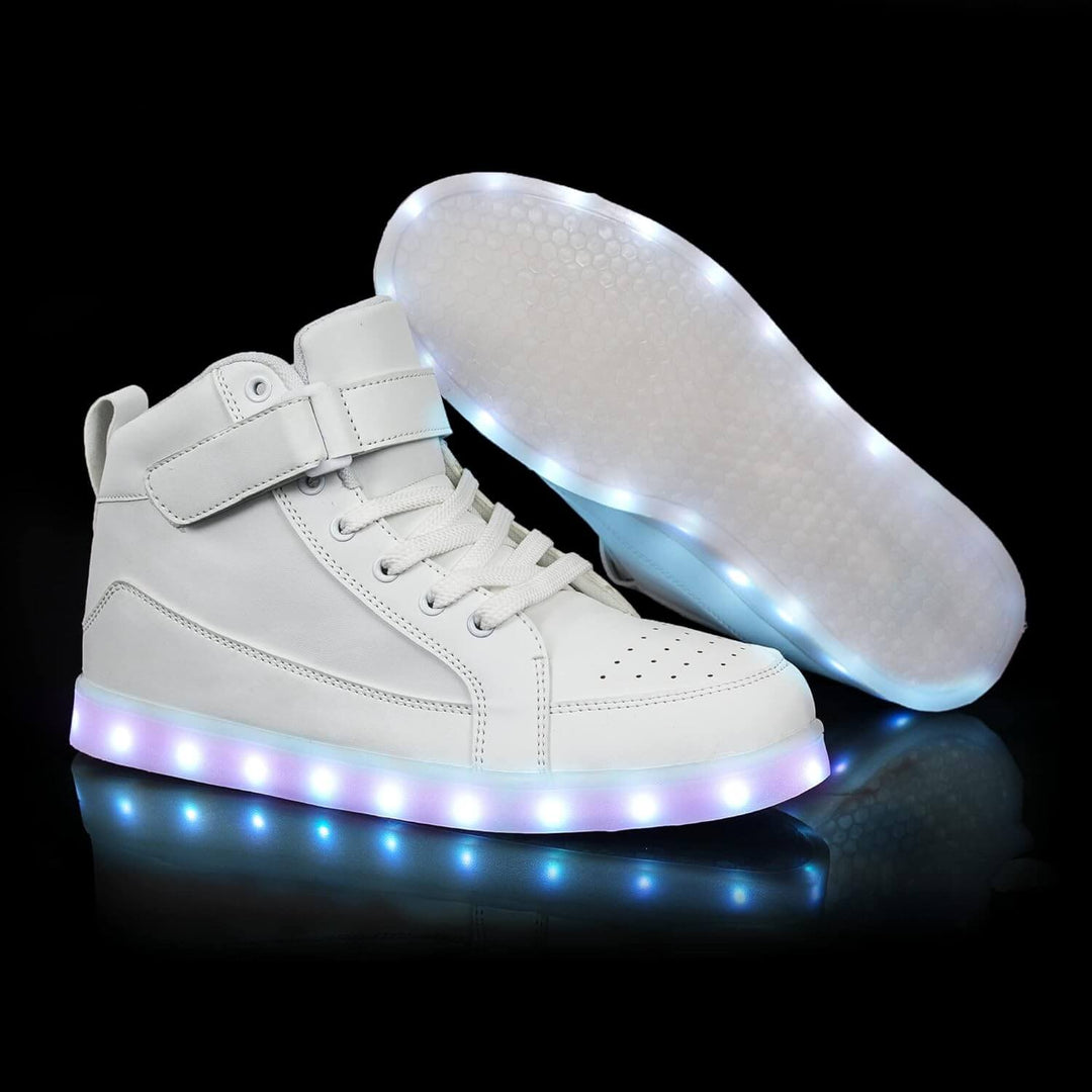 LED-Sneaker mit Akku-Beleuchtung: Modisch & Funktional