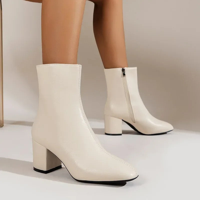 Damen Stiefeletten mit Blockabsatz und Spitze