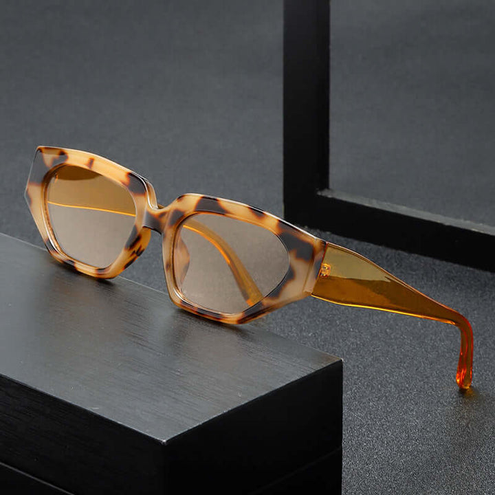 Sonnenbrille Statement-Design: Geometrisch &amp; Vibrant