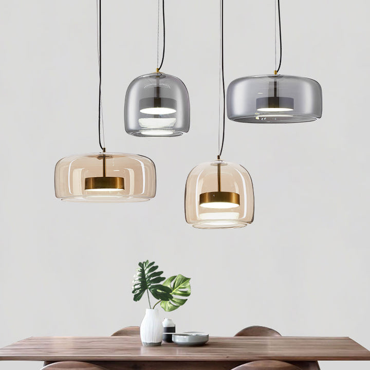 Elegante Glas-Pendelleuchte für Wohn- und Essbereiche