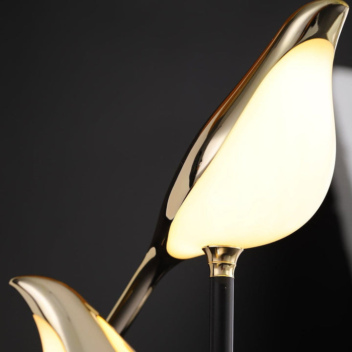 Moderne LED Tischlampe mit Gold Vögel Design