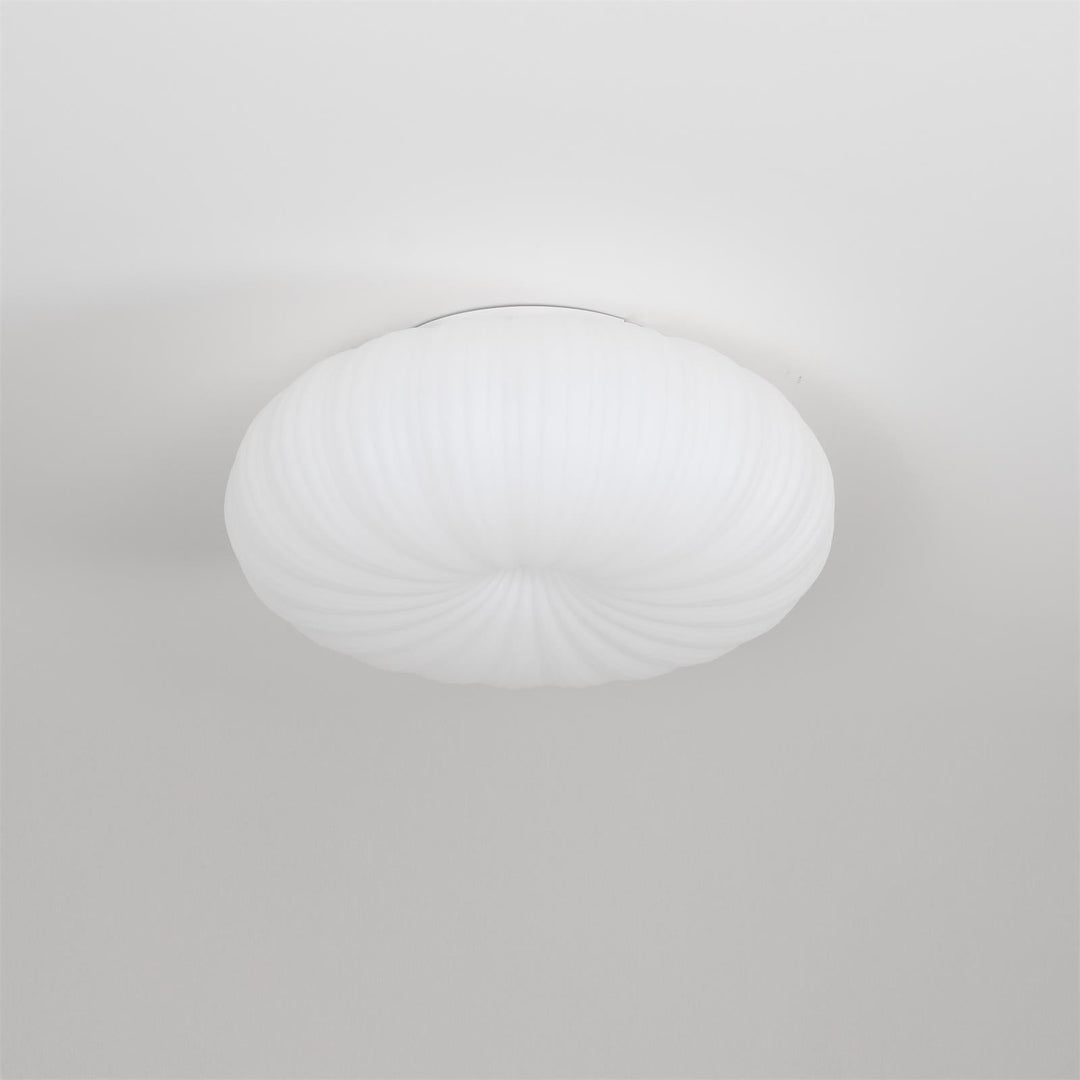 Moderne LED-Deckenleuchte mit Fernbedienung