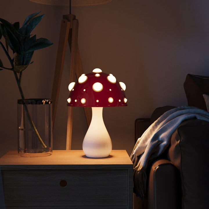 Kabellose LED-Tischleuchte im Amanita-Pilz-Design