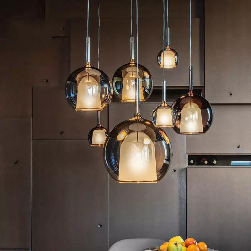 Minimalistische skandinavische Hängelampen aus Aluminium und Glas