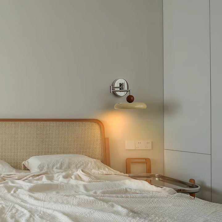 Lola verstellbare Schwenkarm-Wandleuchte für Zuhause
