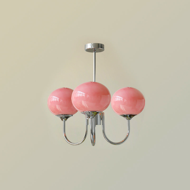 Rosa Kronleuchter mit drei Glaskugeln, modernes Design, Chromgestell, Wohnzimmerbeleuchtung.