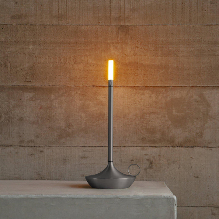 Elegante Tischlampe mit Dimmer und USB-Aufladung für jedes Zuhause