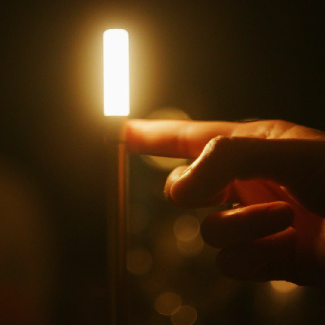 Elegante Tischlampe mit Dimmer und USB-Aufladung für jedes Zuhause