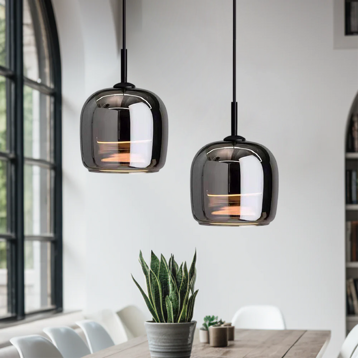 Moderne LED-Pendelleuchte aus Schwarzglas - Mehrköpfig