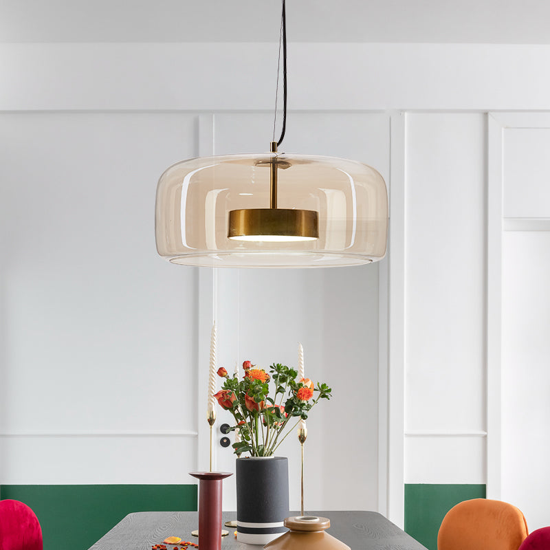 Elegante Glas-Pendelleuchte für Wohn- und Essbereiche