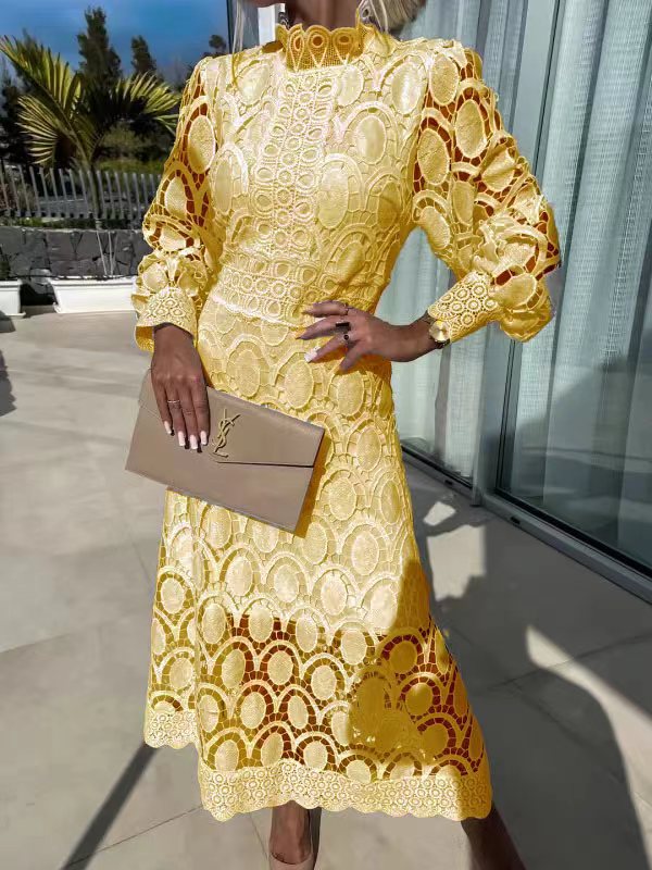 Damen Spitzenkleid mit eleganter Figurbetonung - Verschiedene Farben