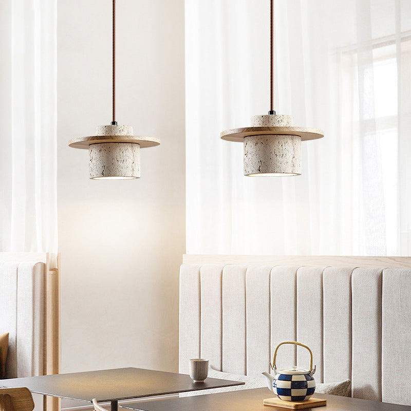 Travertin-Pendelleuchte für elegantes Interieur