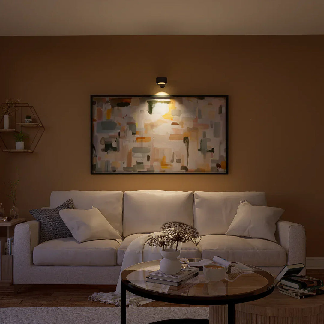 Schnurlose LED-Wandleuchte mit 360° Drehung für moderne Räume