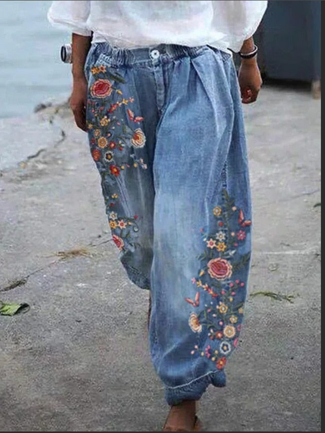 Frauen Cargo Jeans mit Blumenmuster, Boho-Stil