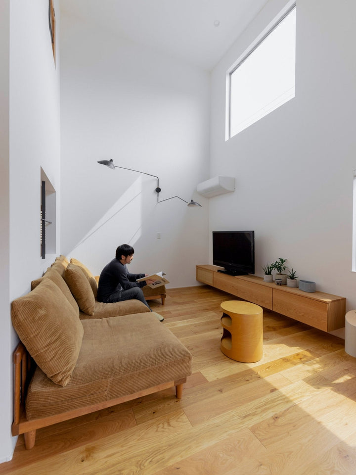 Elegante Serge Mouille Wandleuchte aus Metall