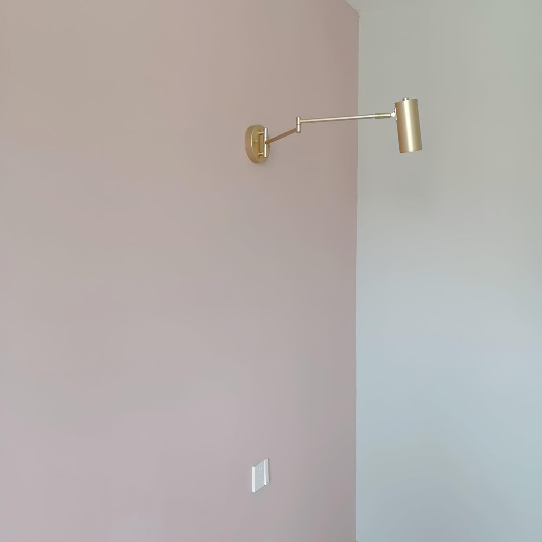 Moderne Schwenkarm-Wandleuchte aus Metall für Zuhause
