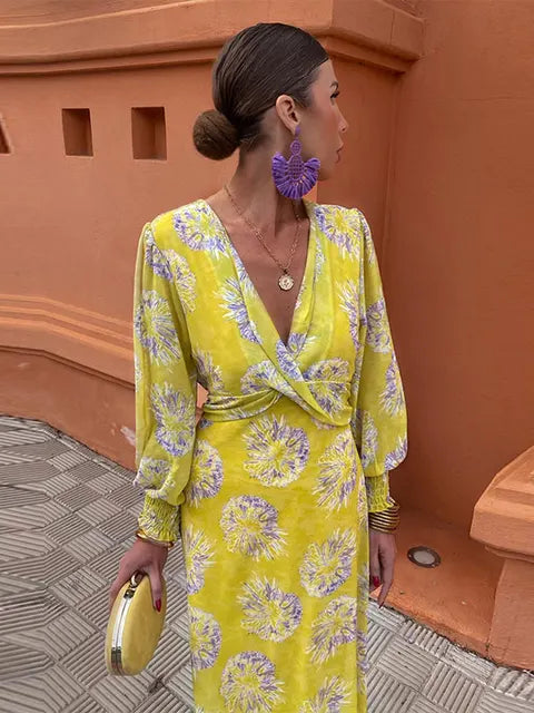 Damen Midi-Kleid mit A-Linie und gedrehtem Design