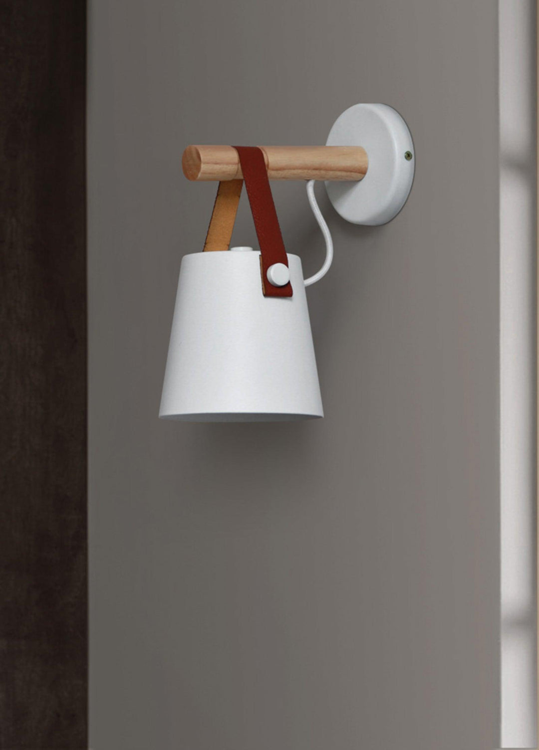 Konische Wandleuchte aus Holz - Skandinavischer Stil