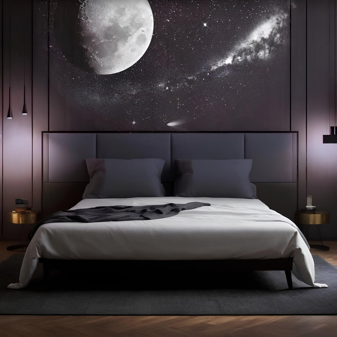 "AstroGlow Projektorlampe projiziert Sternenhimmel an Zimmerdecke, schafft magische Atmosphäre, ideal für Entspannung."