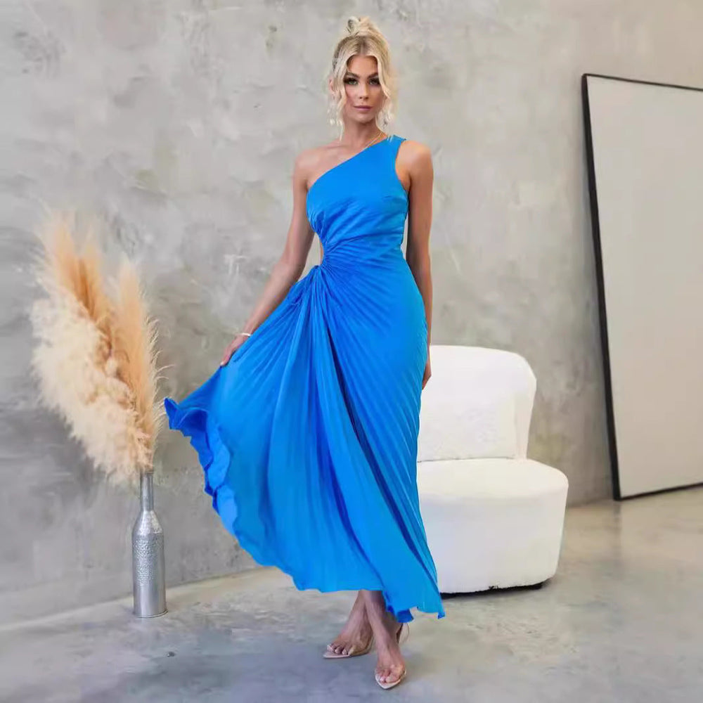 "Asymmetrisches Damen Maxikleid mit einseitigem Träger, fließender Stoff, stilvoller Faltenwurf, perfekt für besondere Anläss