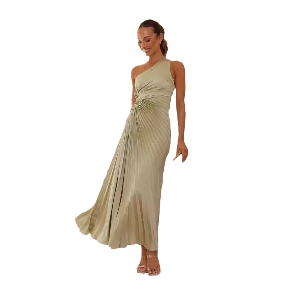 "Asymmetrisches Damen Maxikleid mit einseitigem Träger, fließender Stoff, stilvoller Faltenwurf, perfekt für besondere Anläss
