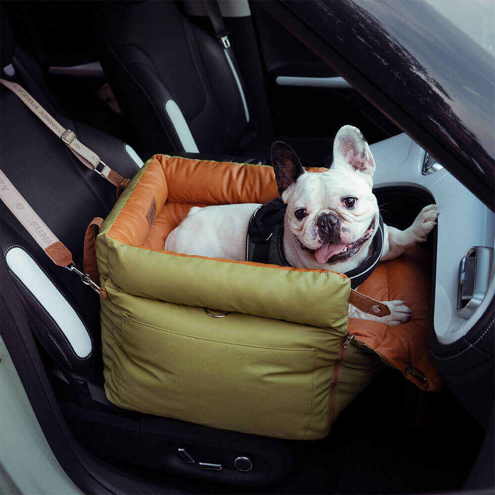 "Autositz Hundebett aus Kunstleder, dick gepolstert, in Grau, mit integrierter Leine für sicheren Hundetransport."