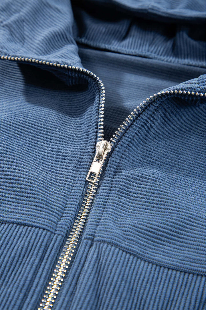 Blaugrüne Cordjacke mit Kapuze & Kordelzug