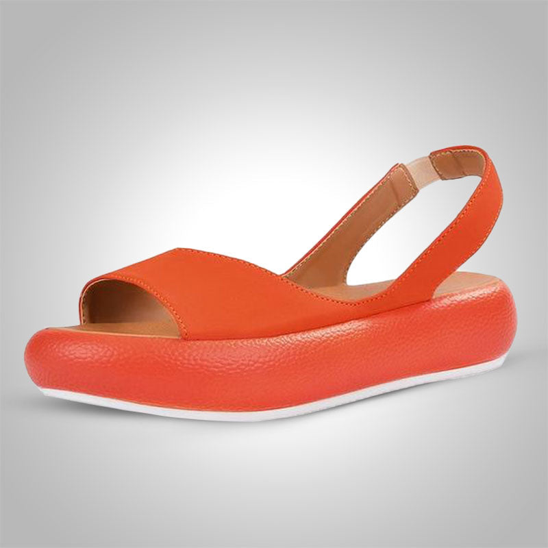 "Beige orthopädische Sandale mit luftigem Design, ideal für Sommerkomfort und Haltungskorrektur bei Damen."