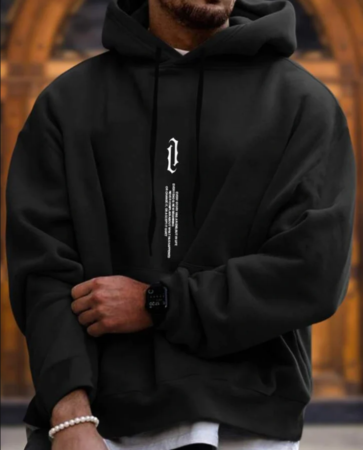 Bequemer Herren-Hoodie aus weichem, nachhaltigem Material in modernem Design mit stilvollen Details, ideal für den Alltag.
