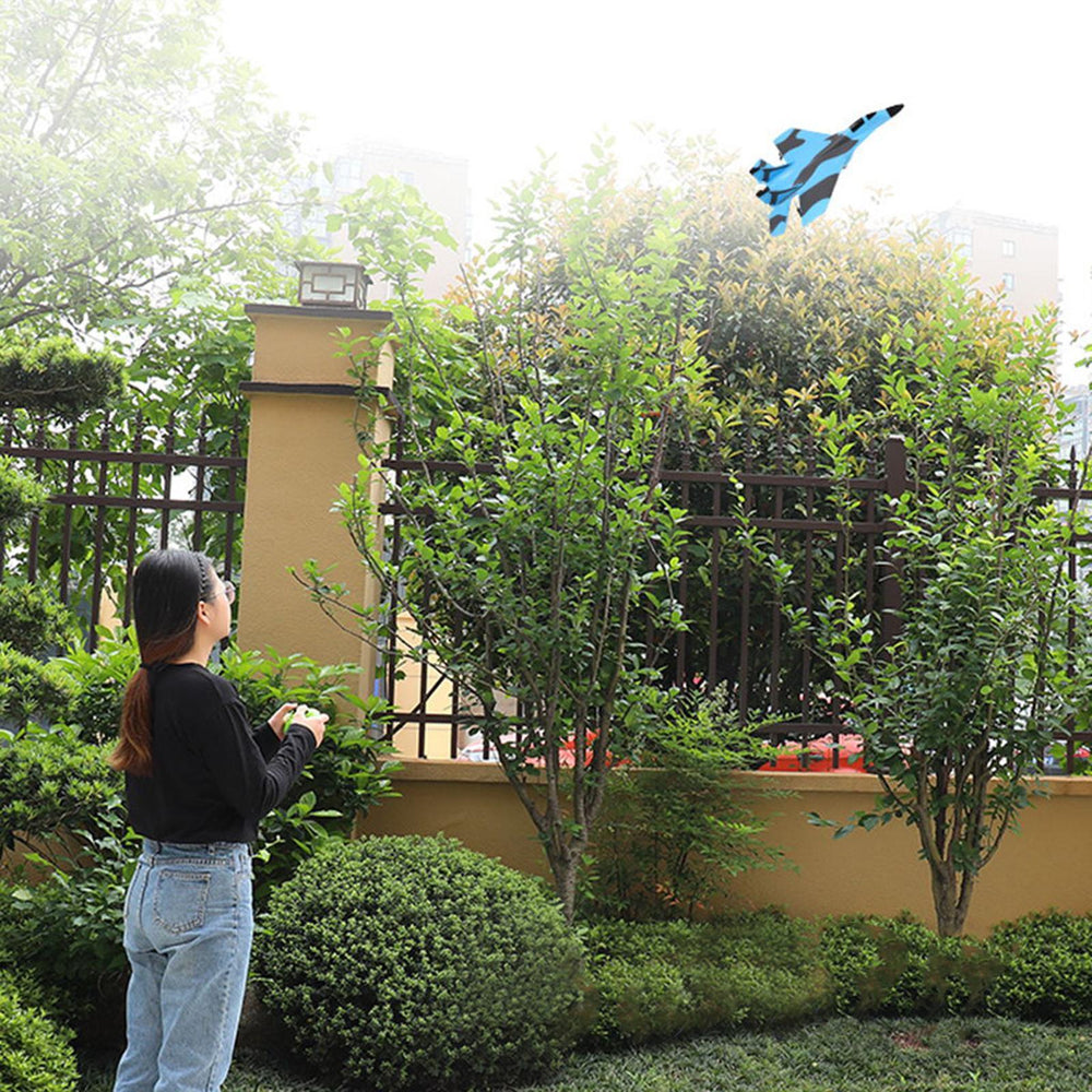 "Bruchsicheres ferngesteuertes Flugzeug, leichtes Design, robustes Material, aerodynamisch für drinnen und draußen geeignet."