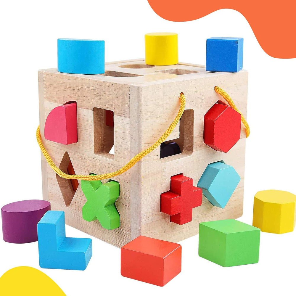 Bunte Montessori Holzspielzeug-Bausteine in verschiedenen Formen wie Dreiecke und Sterne für kreatives Lernen und Spielen.