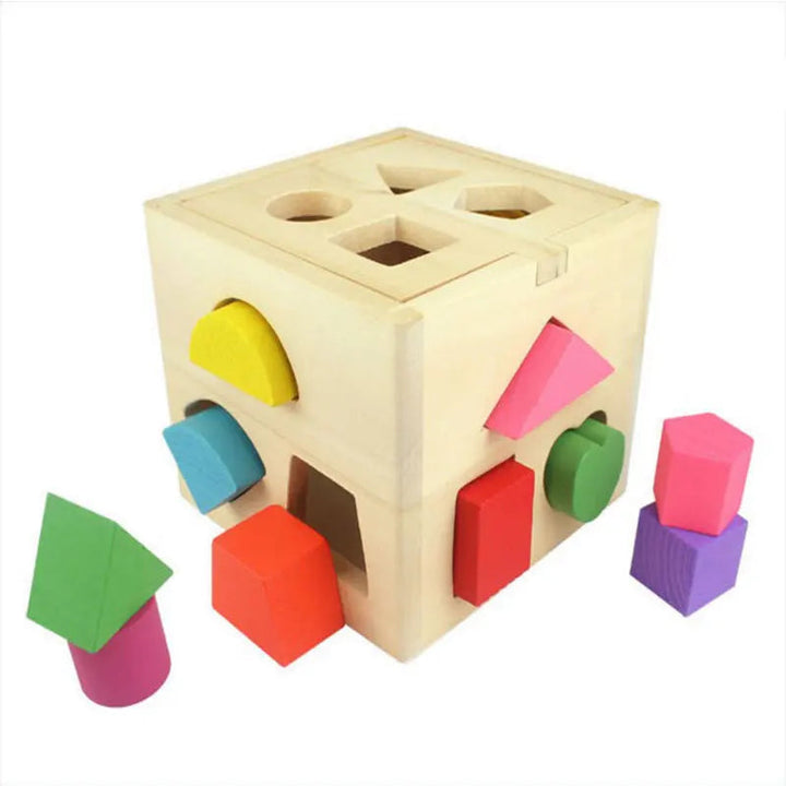 Bunte Montessori Holzspielzeug-Bausteine in verschiedenen Formen wie Dreiecke und Sterne für kreatives Lernen und Spielen.