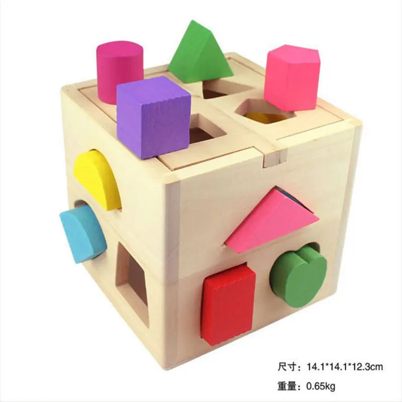 Bunte Montessori Holzspielzeug-Bausteine in verschiedenen Formen wie Dreiecke und Sterne für kreatives Lernen und Spielen.