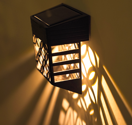 Stimmungsvolle LED-Wandlampe für den Außenbereich