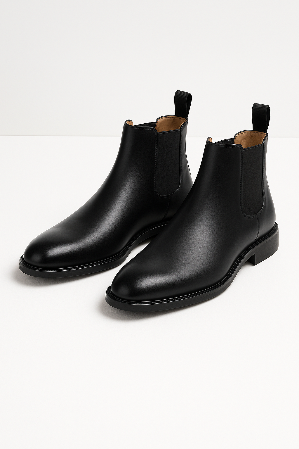 Chelsea Lederstiefel aus hochwertigem Leder, klassisches Design mit elastischen Einsätzen, rutschfeste Sohle, vielseitig.