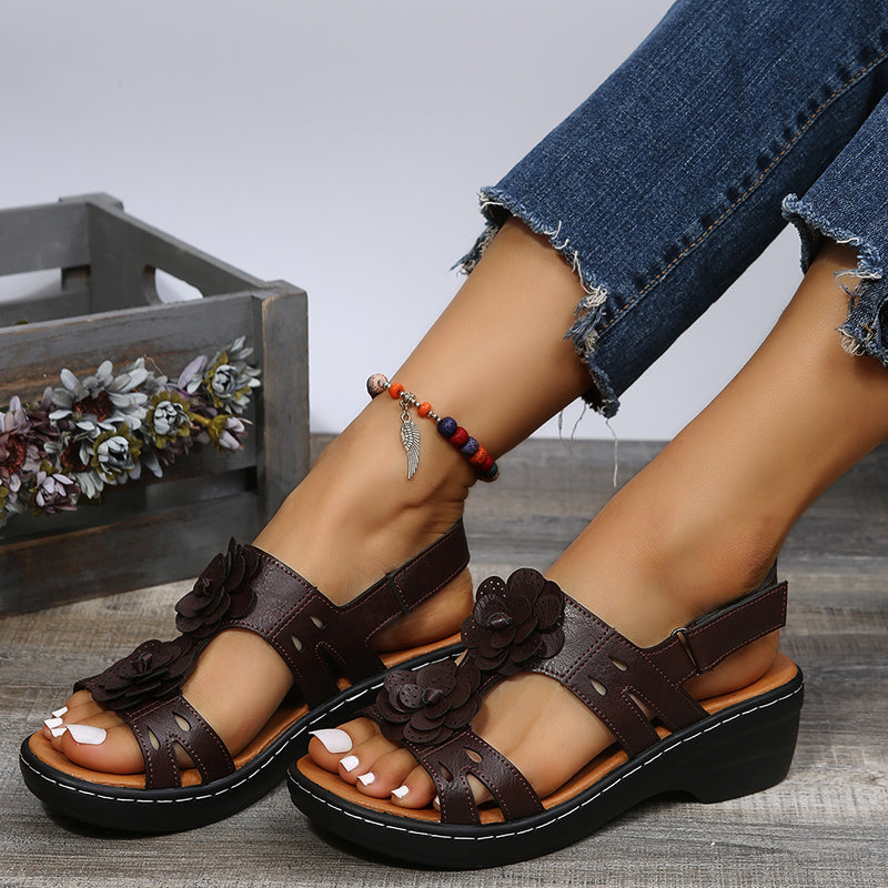 "Damen Freizeitsandalen, ergonomisch, komfortabel, mit extragroßer Sohle und weichem Material für Stabilität und Stil."